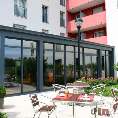Aparthotel Odalys - Bioparc Est