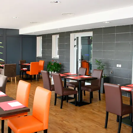 Aparthotel Odalys - Bioparc Est