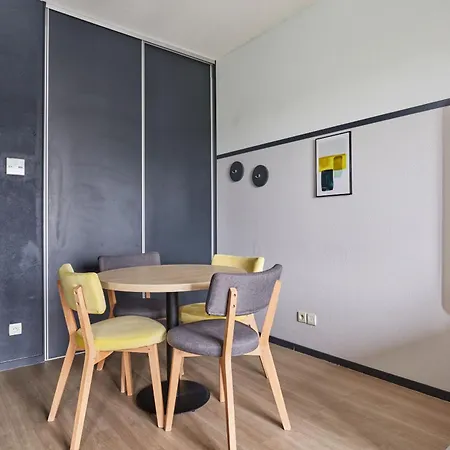 Aparthotel Odalys - Bioparc Est 4*