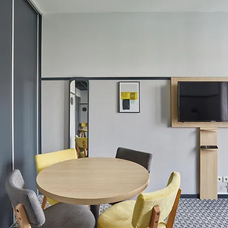 Odalys - Bioparc Est 4* Lyon