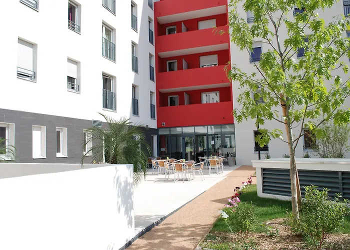 Odalys - Bioparc Est 4* Lyon